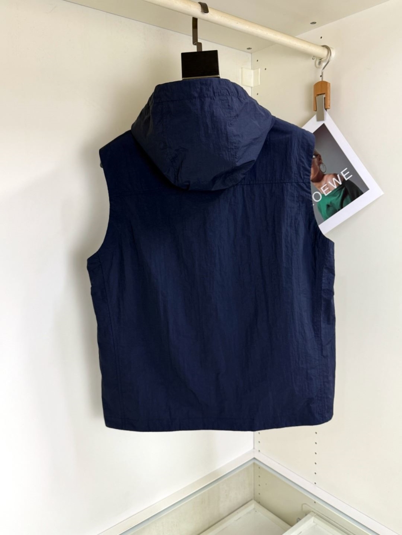 Bv*b*rry outwear